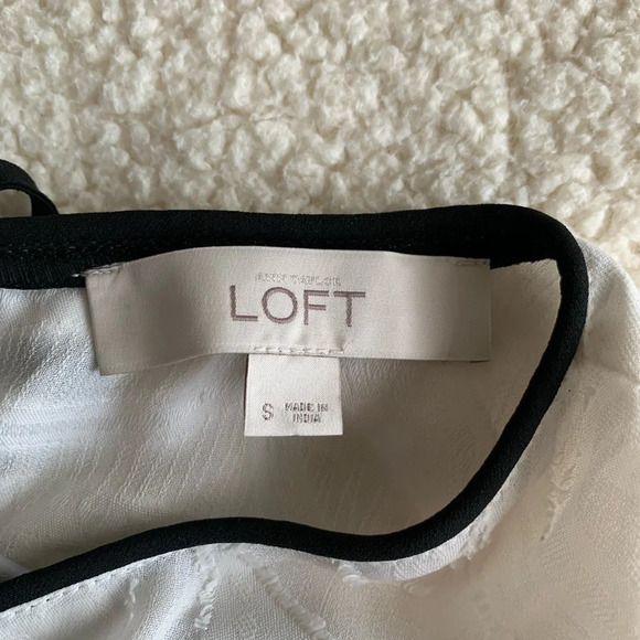 LOFT blouse top Textured Swirl Tie Back Blouse white size Small - Picture 9 of 16